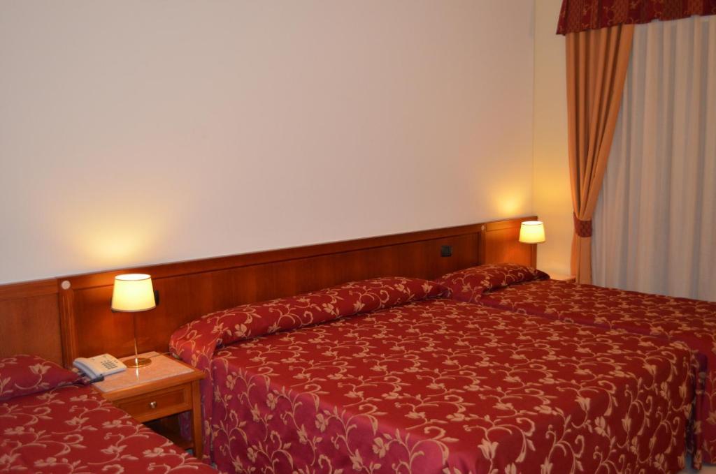 Hotel Olioso Peschiera del Garda Rom bilde