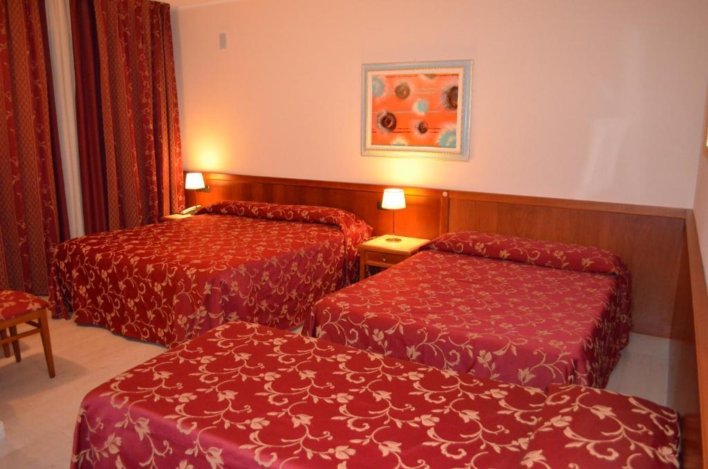 Hotel Olioso Peschiera del Garda Rom bilde