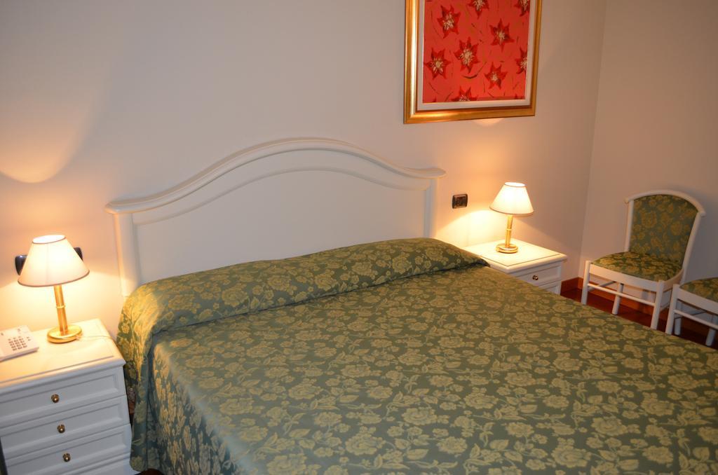 Hotel Olioso Peschiera del Garda Eksteriør bilde