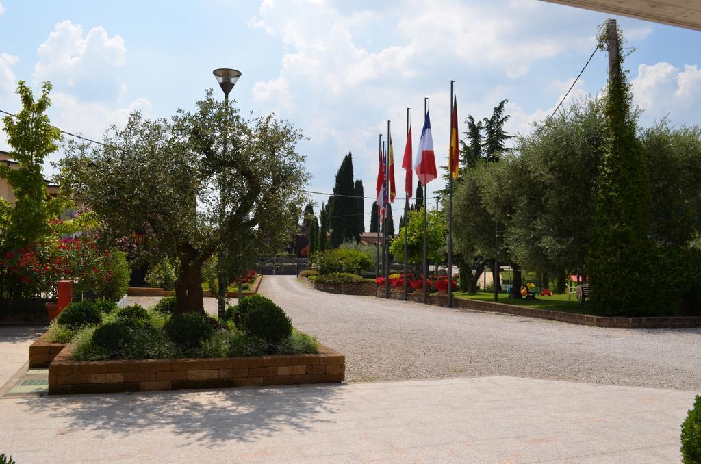 Hotel Olioso Peschiera del Garda Eksteriør bilde