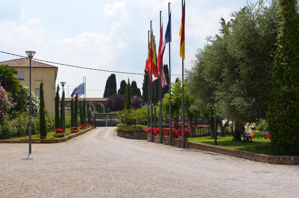 Hotel Olioso Peschiera del Garda Eksteriør bilde