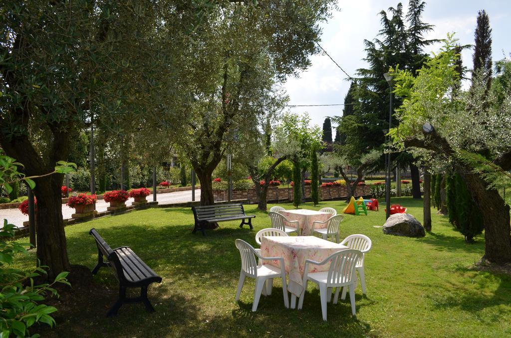 Hotel Olioso Peschiera del Garda Eksteriør bilde