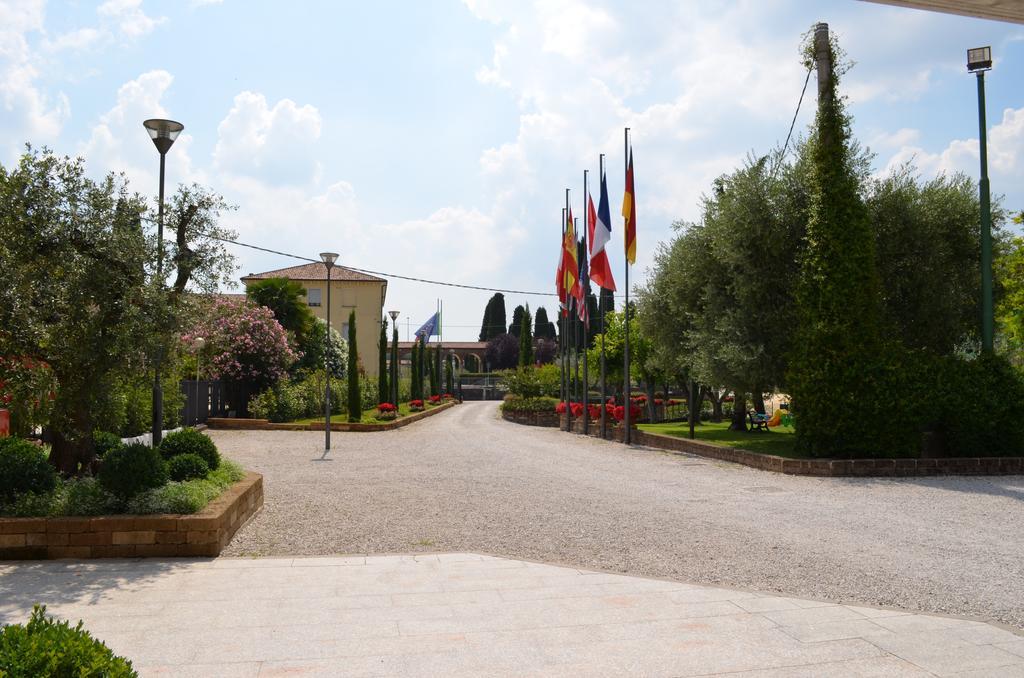 Hotel Olioso Peschiera del Garda Eksteriør bilde