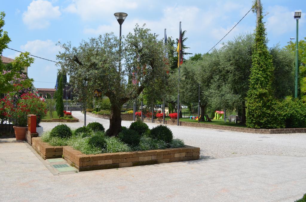 Hotel Olioso Peschiera del Garda Eksteriør bilde