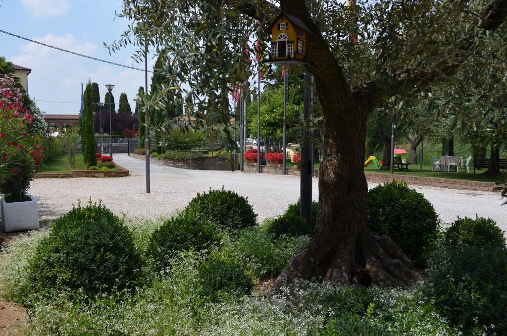 Hotel Olioso Peschiera del Garda Eksteriør bilde