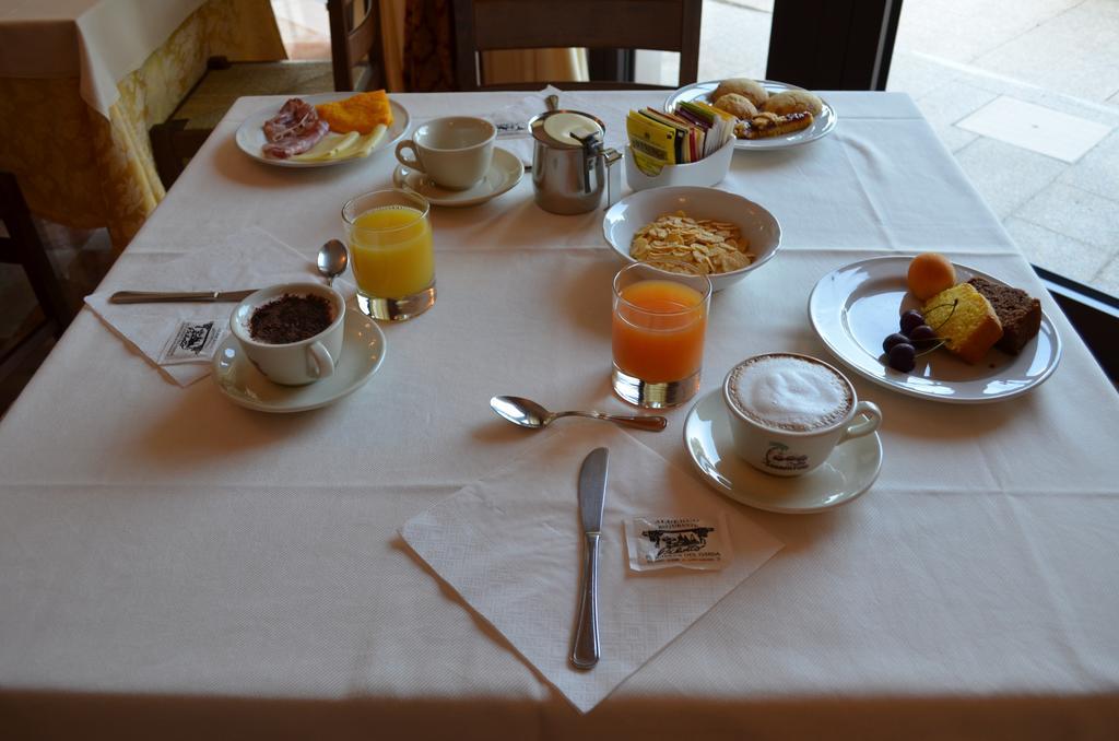 Hotel Olioso Peschiera del Garda Eksteriør bilde